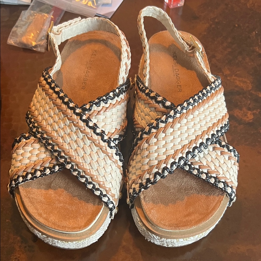 Kelsi Dagger Beige and Black Woven Sandals new with box never worn only tried on